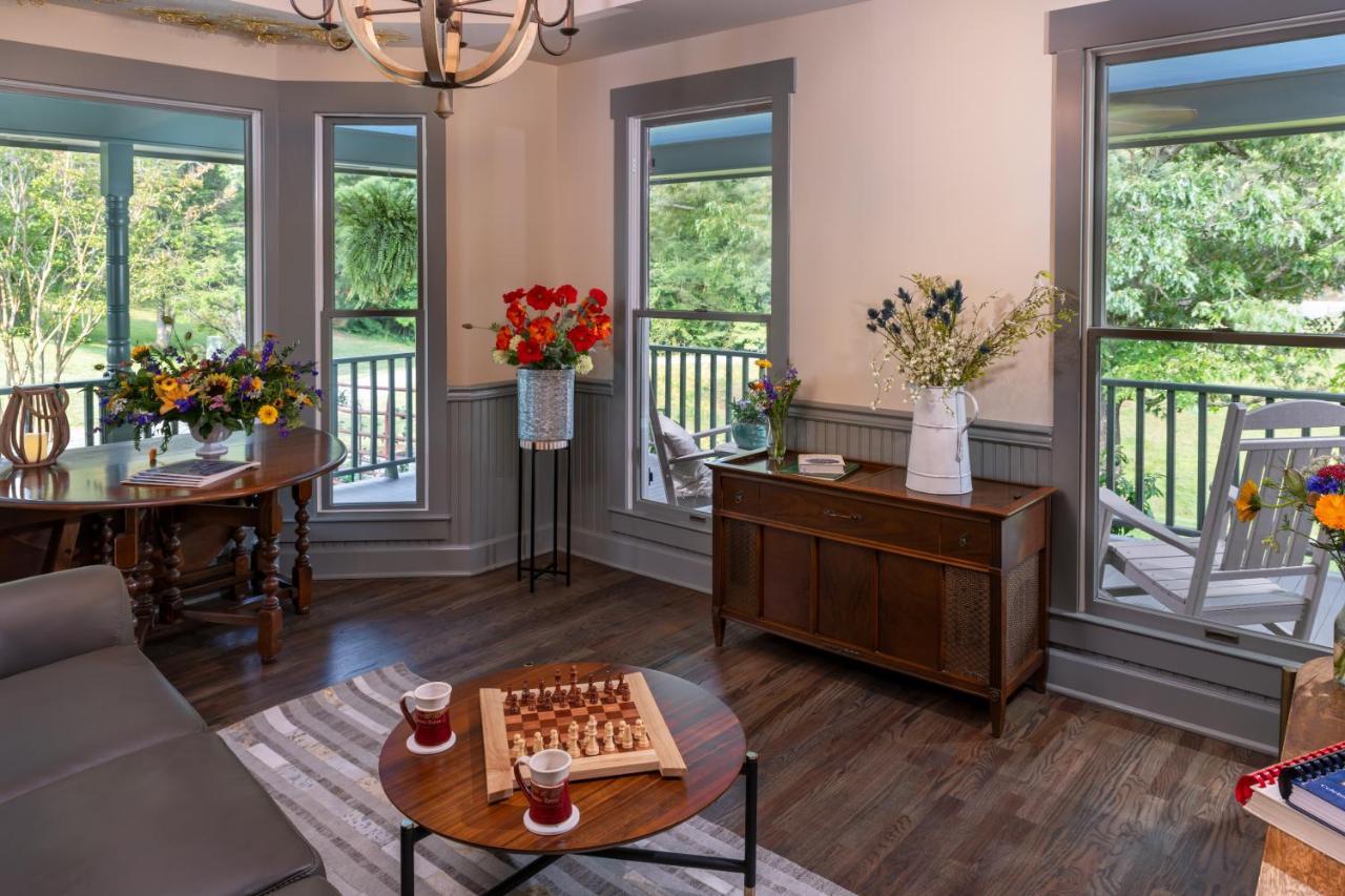 The Inn At Amaris Farms Weaverville Екстериор снимка